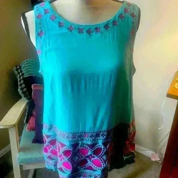 Sumner Boho Top - Picture 1 of 3